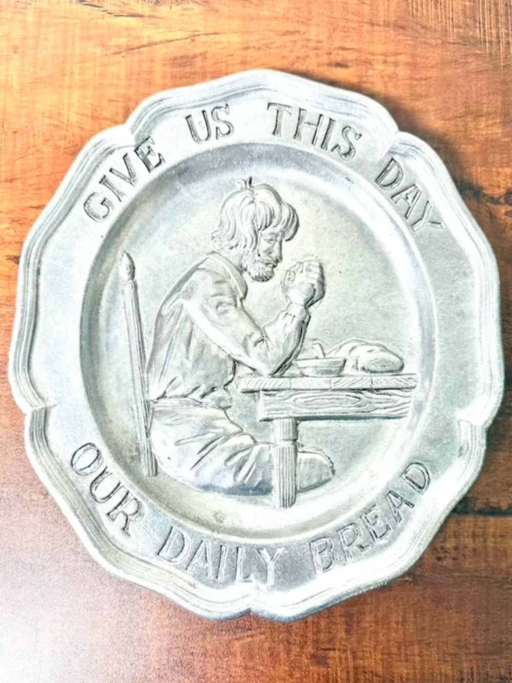 Vintage 1972 Sexton Pewter "Daily Bread" Plate 8" #5016